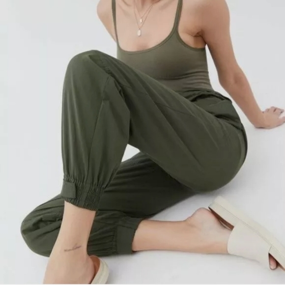 Urban Outfitters paperbag joggers - Picture 1 of 12